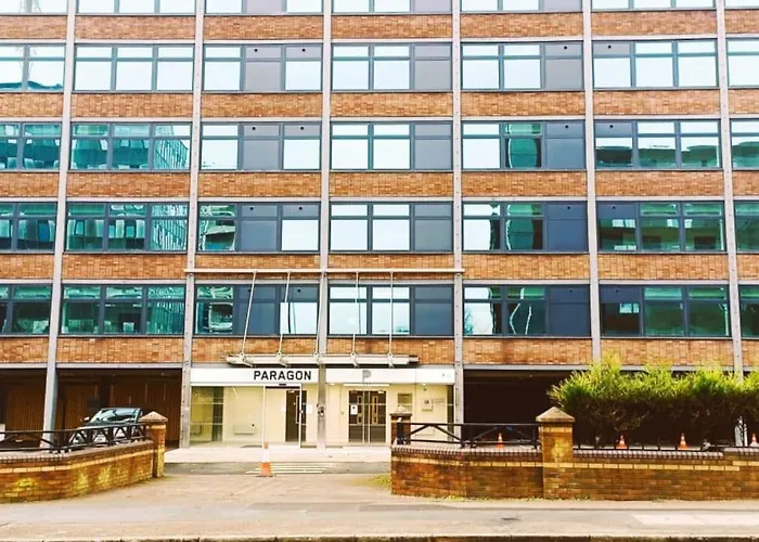 Modern One Bedroom Near Old Trafford Stadium